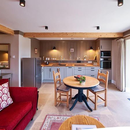Luxury Lodge @ Ewen Barn - Private 5* Retreat Cirencester Exterior foto