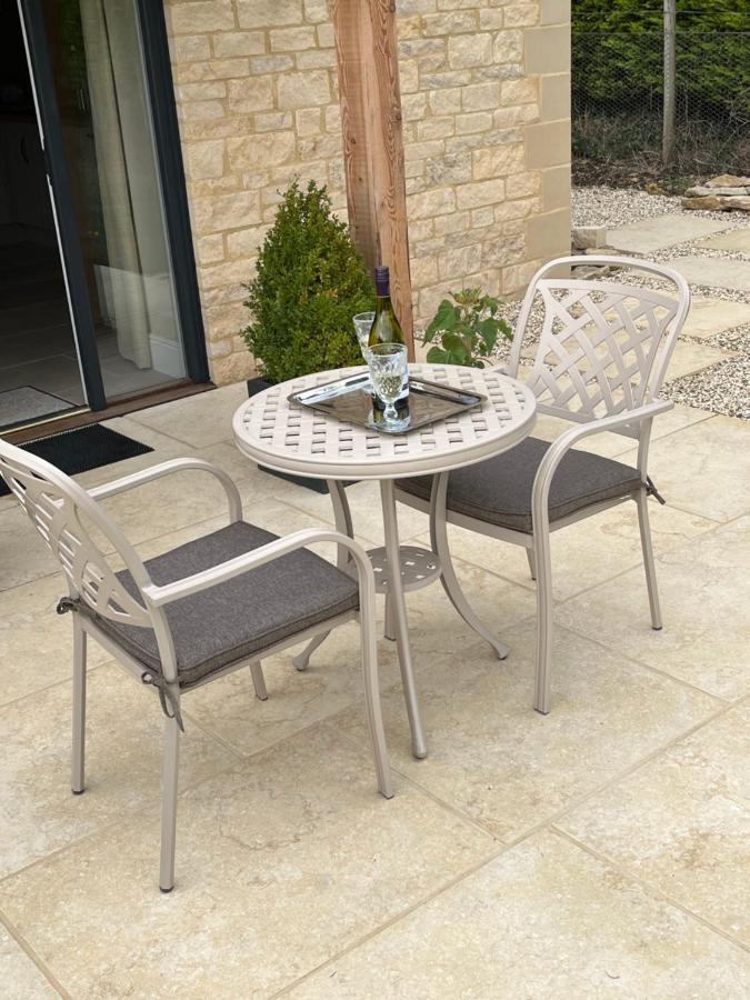 Luxury Lodge @ Ewen Barn - Private 5* Retreat Cirencester Exterior foto