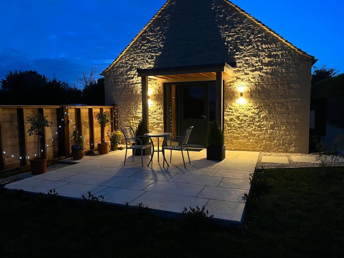 Luxury Lodge @ Ewen Barn - Private 5* Retreat Cirencester Exterior foto