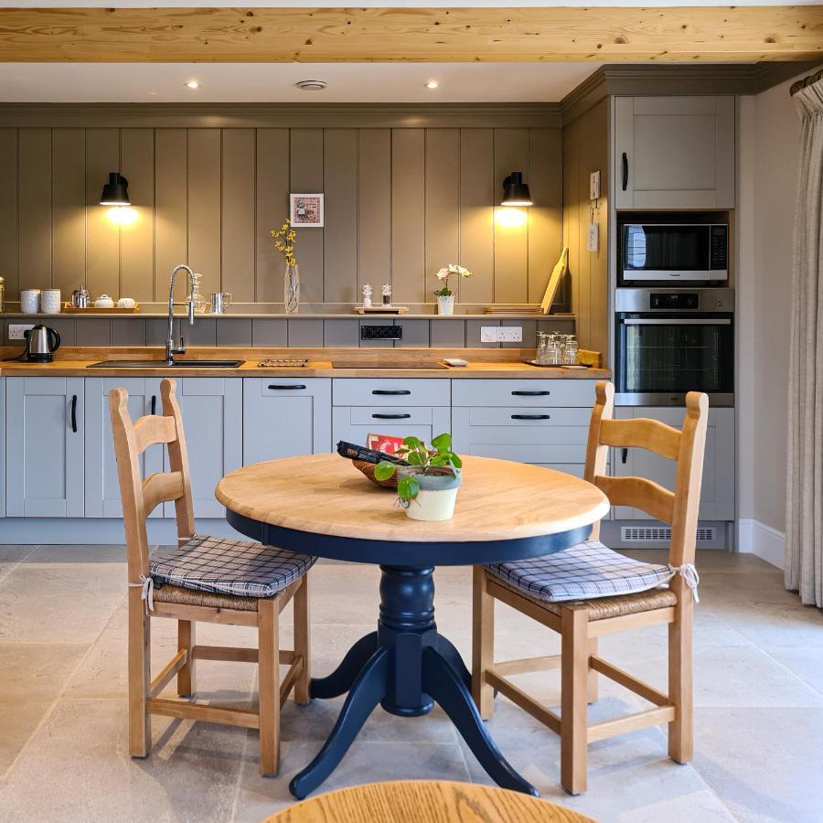 Luxury Lodge @ Ewen Barn - Private 5* Retreat Cirencester Exterior foto